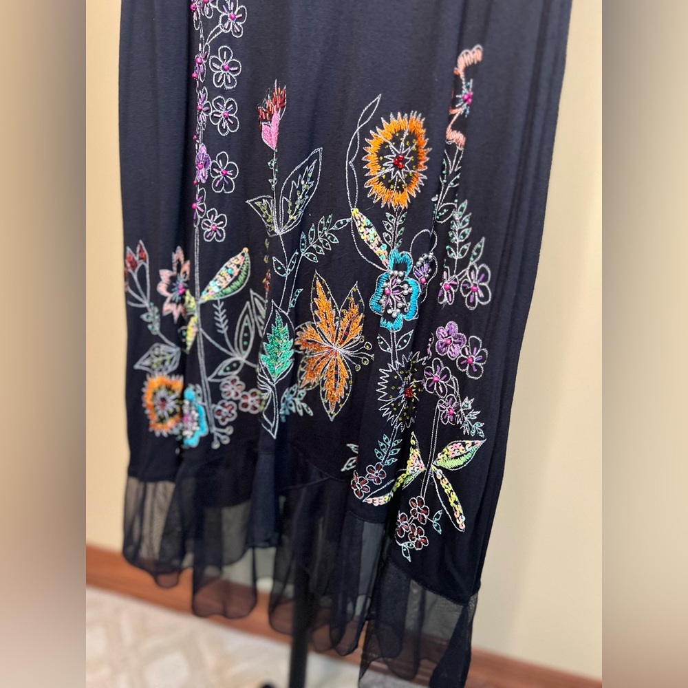 Krista Lee Dress with Floral Embroidery and Tulle Ruffle Black Size M - Picture 4 of 15
